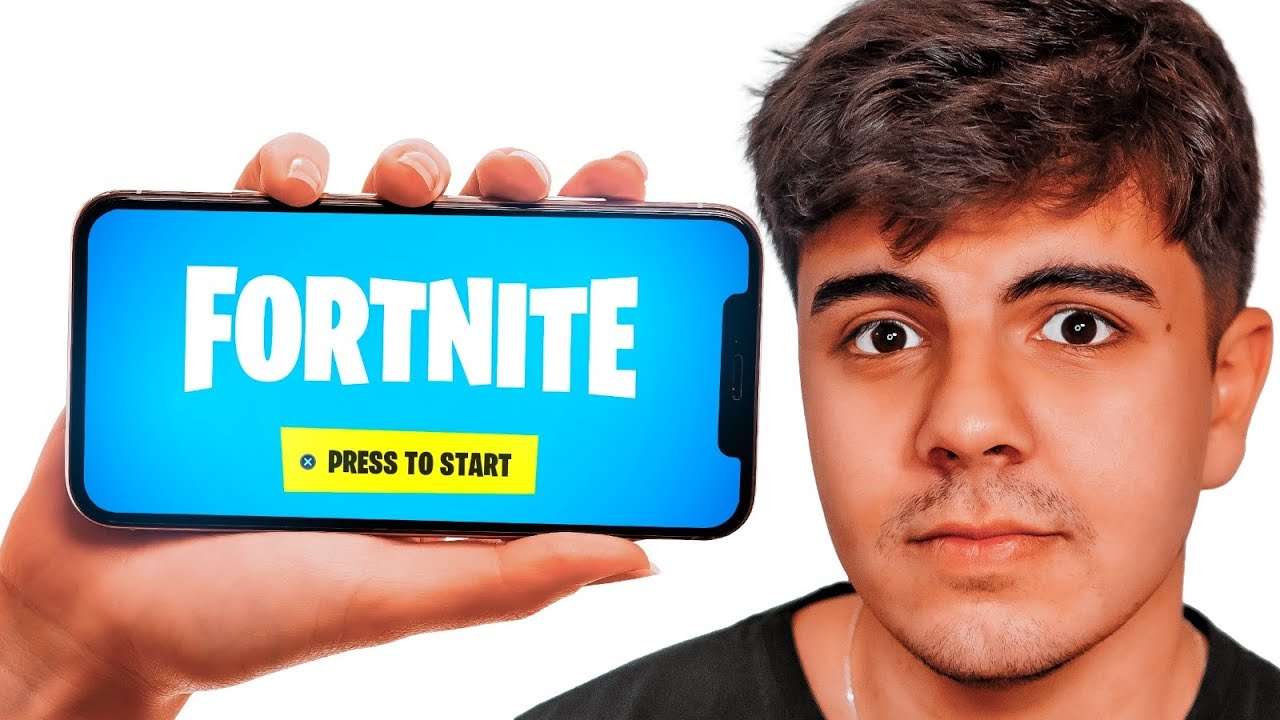 JOGUEI FORTNITE MOBILE COM UM PRO… e fiquei CHOCADO