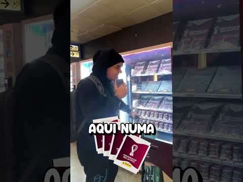 ACHEI A MÁQUINA DE FIGURINHAS DA COPA 🔥